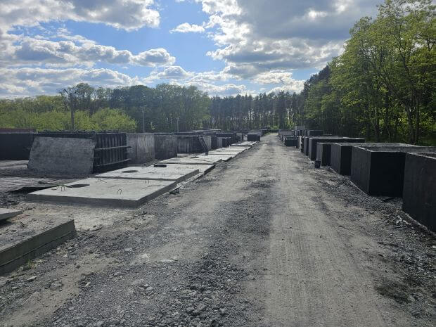 Zbiorniki betonowe różnych pojemności z atestem PZH  w Jasieniu